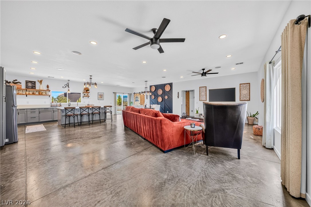 4080 Magnet Road Property Photo 8