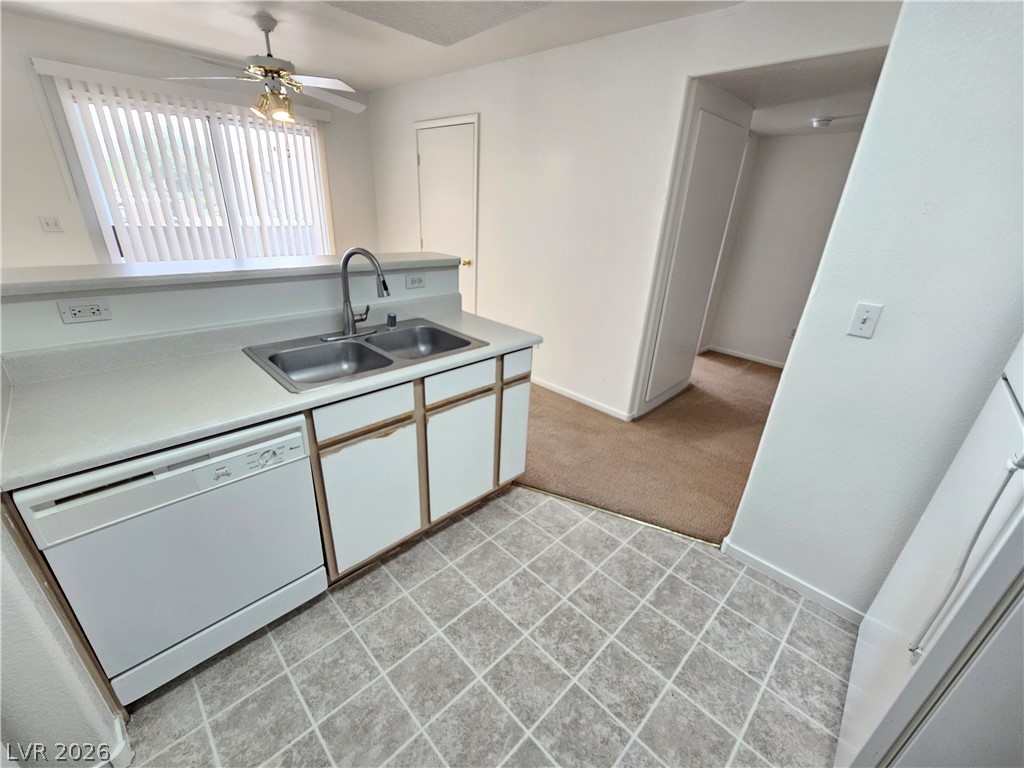 2300 Silverado Ranch Boulevard 2081 Property Photo 8