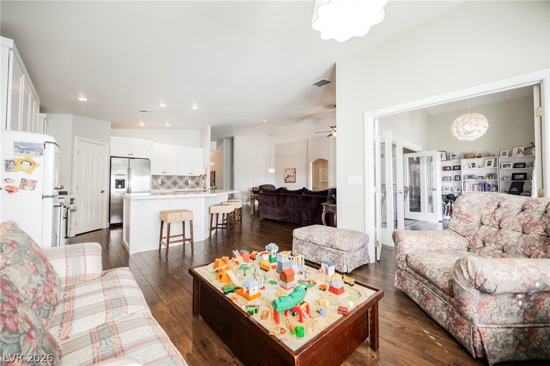 10246 Mountain Majesty Street Property Photo 15