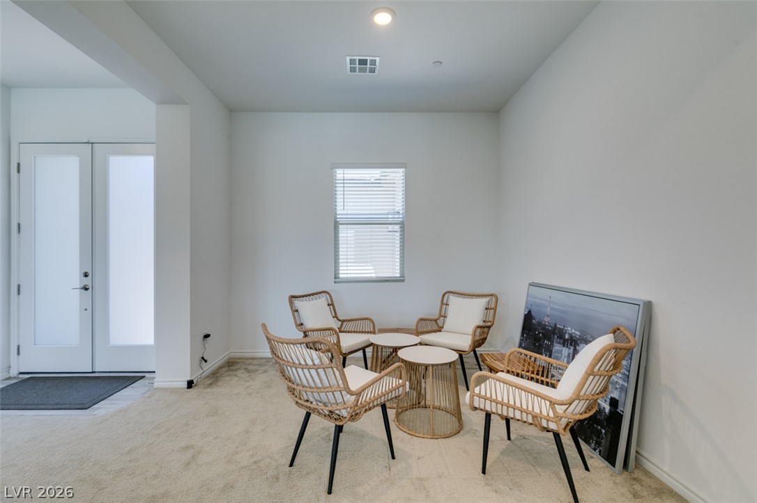 988 Edinburgh Fields Court Property Photo 11