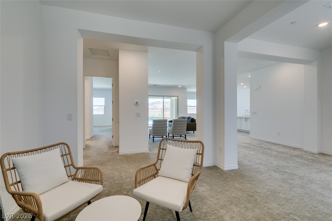 988 Edinburgh Fields Court Property Photo 13