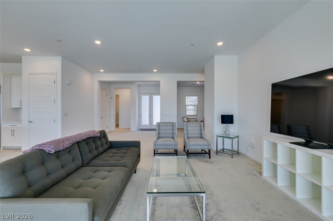 988 Edinburgh Fields Court Property Photo 22