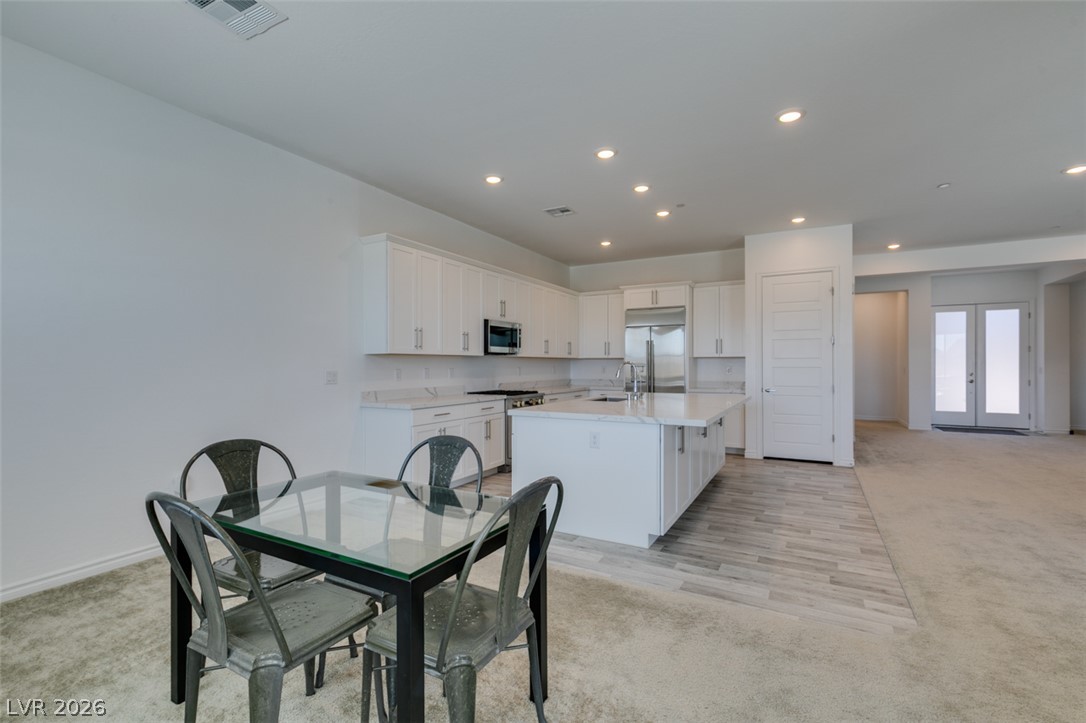 988 Edinburgh Fields Court Property Photo 30
