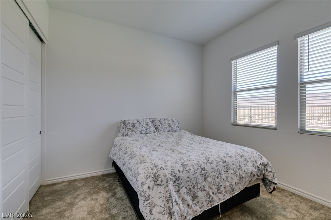988 Edinburgh Fields Court Property Photo 39