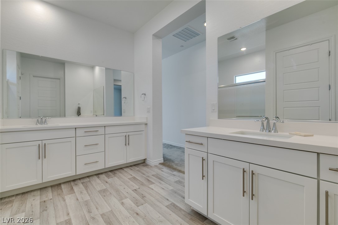 988 Edinburgh Fields Court Property Photo 46