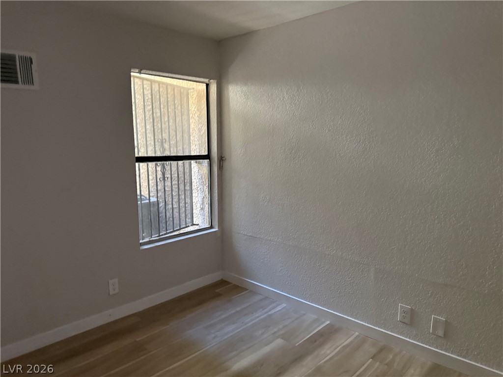 530 Elm Drive 105 Property Photo 8