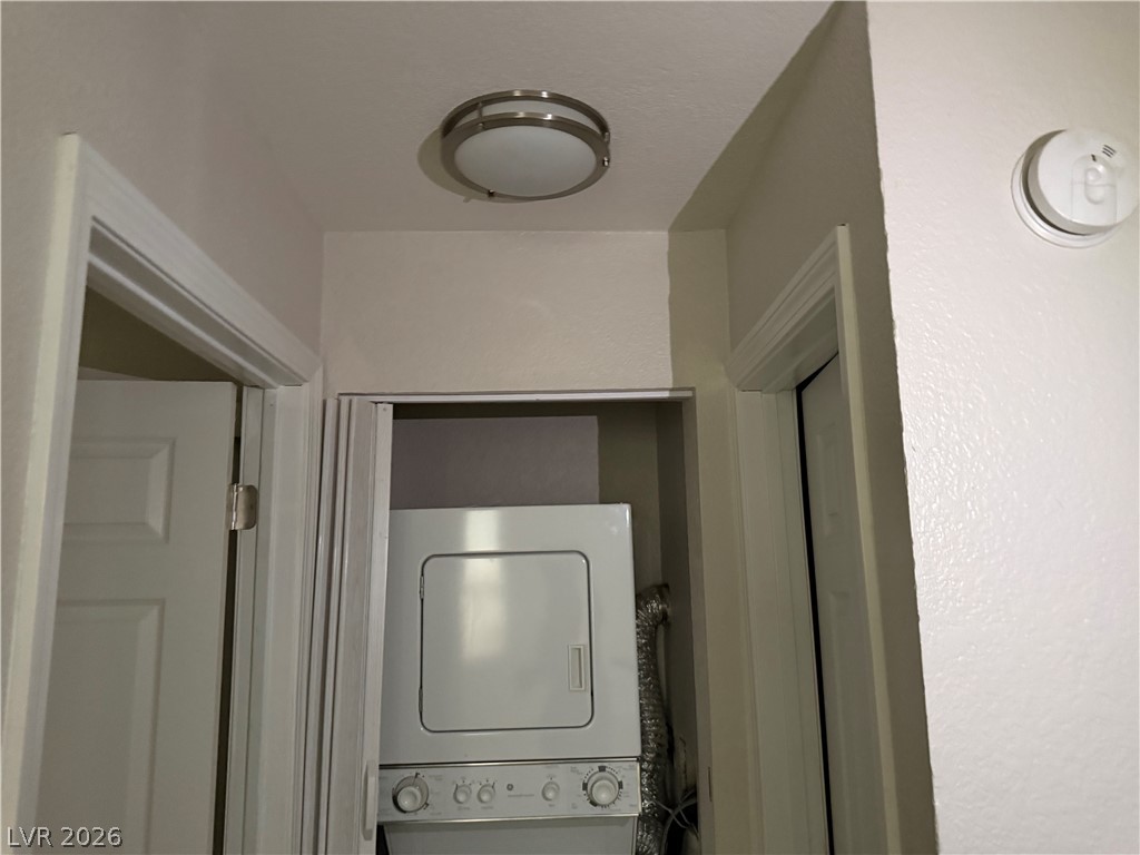 530 Elm Drive 105 Property Photo 9