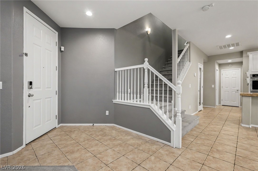 9052 Black Elk Avenue Property Photo 8