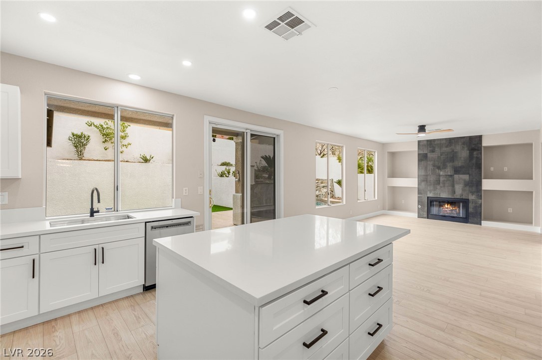1870 Desert Forest Way Property Photo 12