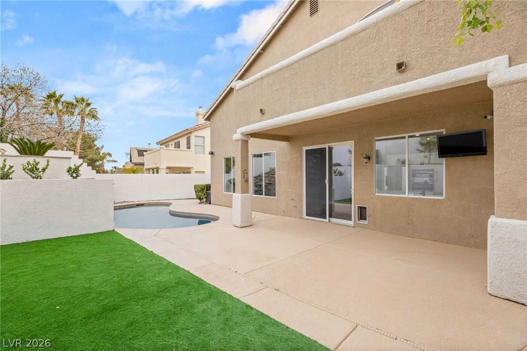 1870 Desert Forest Way Property Photo 32