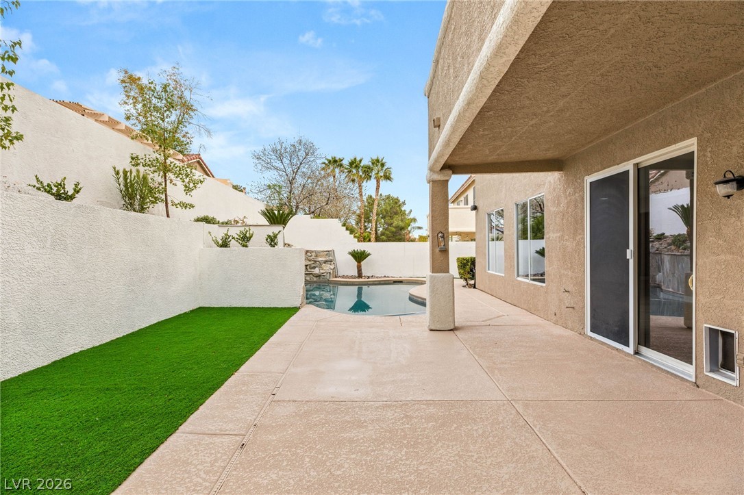 1870 Desert Forest Way Property Photo 34