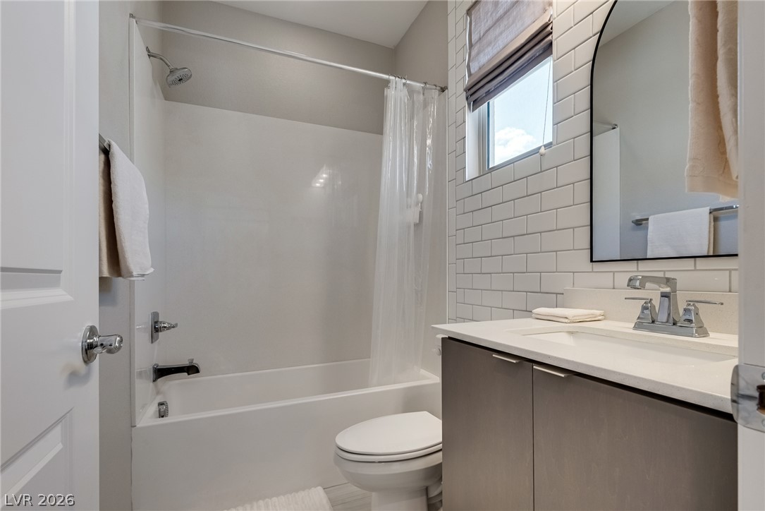 11552 Fleet Wing Avenue Property Photo 13