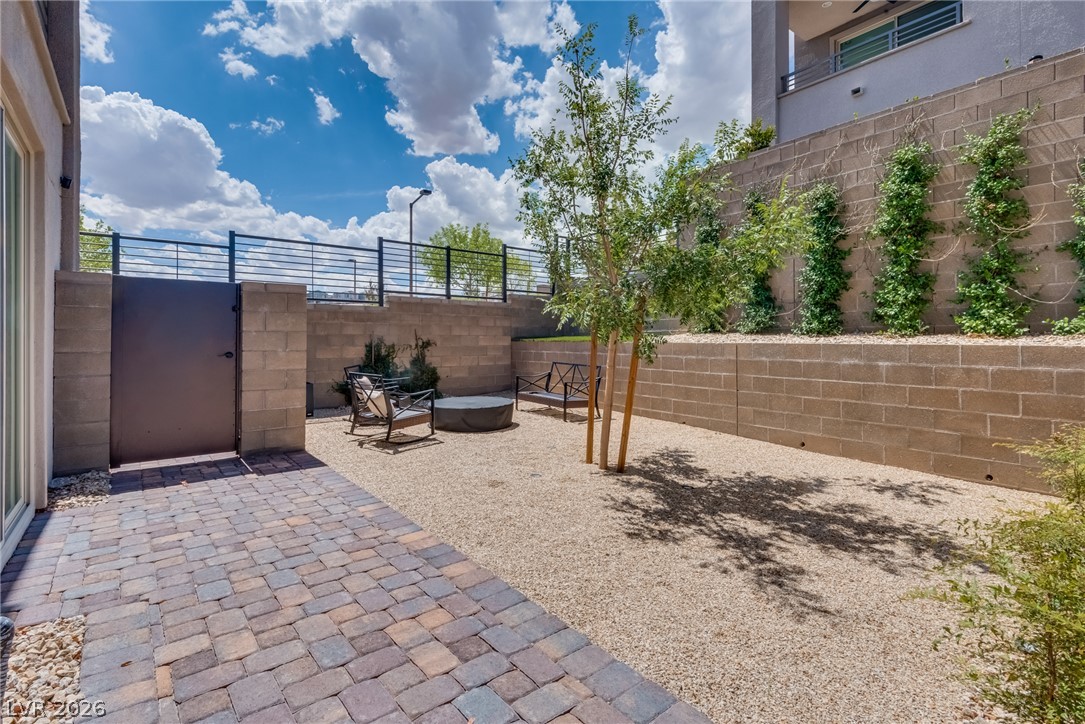 11552 Fleet Wing Avenue Property Photo 15
