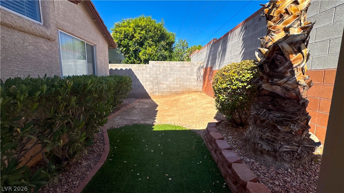 10724 Windrose Point Avenue Property Photo 37