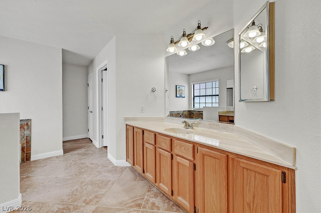 5520 Singing Hills Drive Property Photo 25