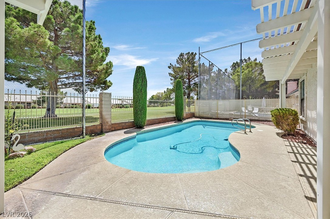 5520 Singing Hills Drive Property Photo 40