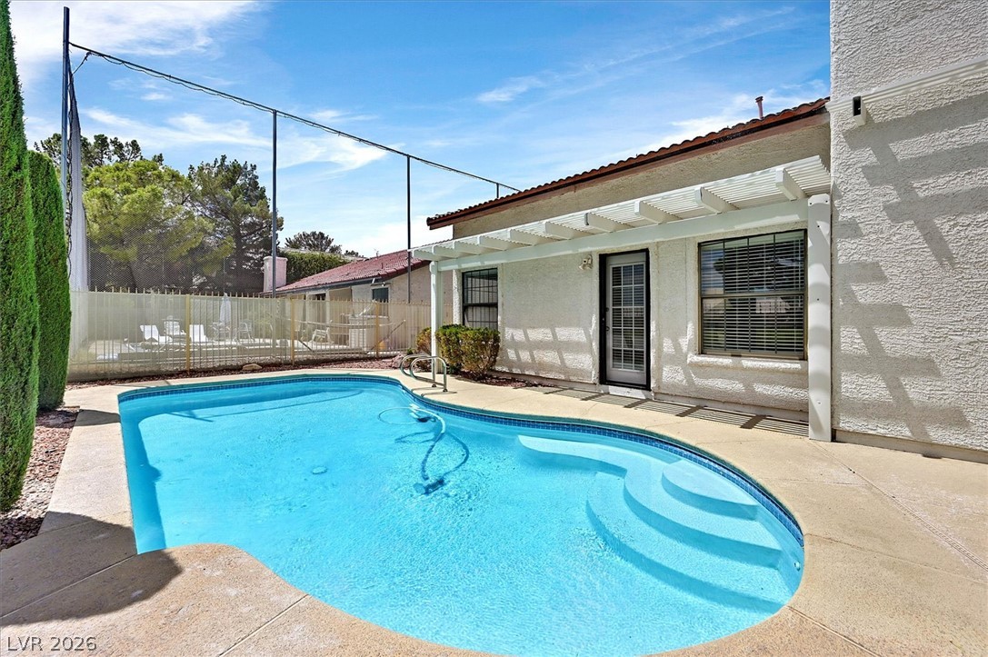 5520 Singing Hills Drive Property Photo 42
