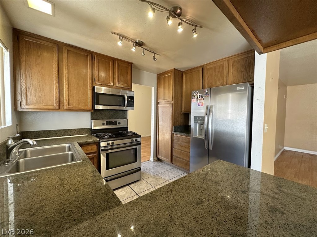 7744 Pacemont Court Property Photo 8