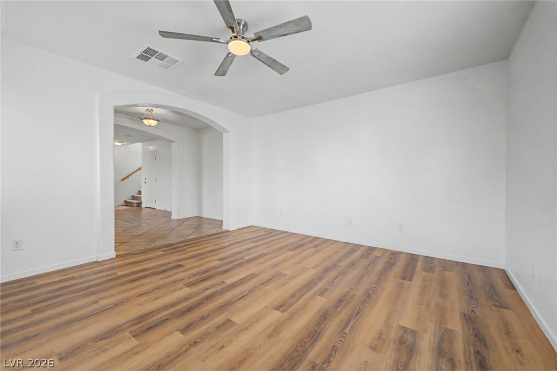 6921 Graceful Cloud Avenue Property Photo 3