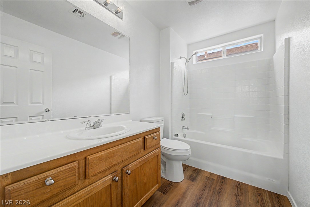 6921 Graceful Cloud Avenue Property Photo 20
