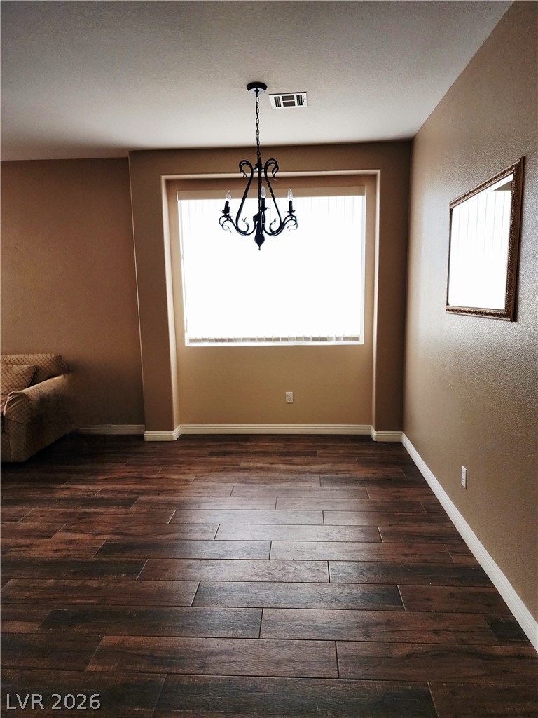 1085 Sage Valley Court Property Photo 8