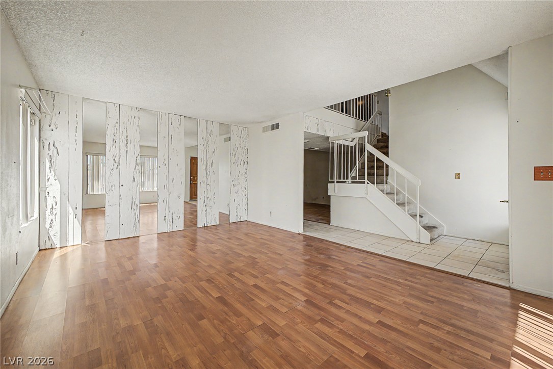 4725 Lake Place Property Photo 7