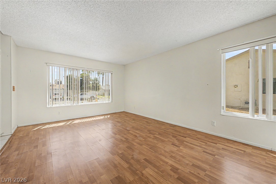 4725 Lake Place Property Photo 8