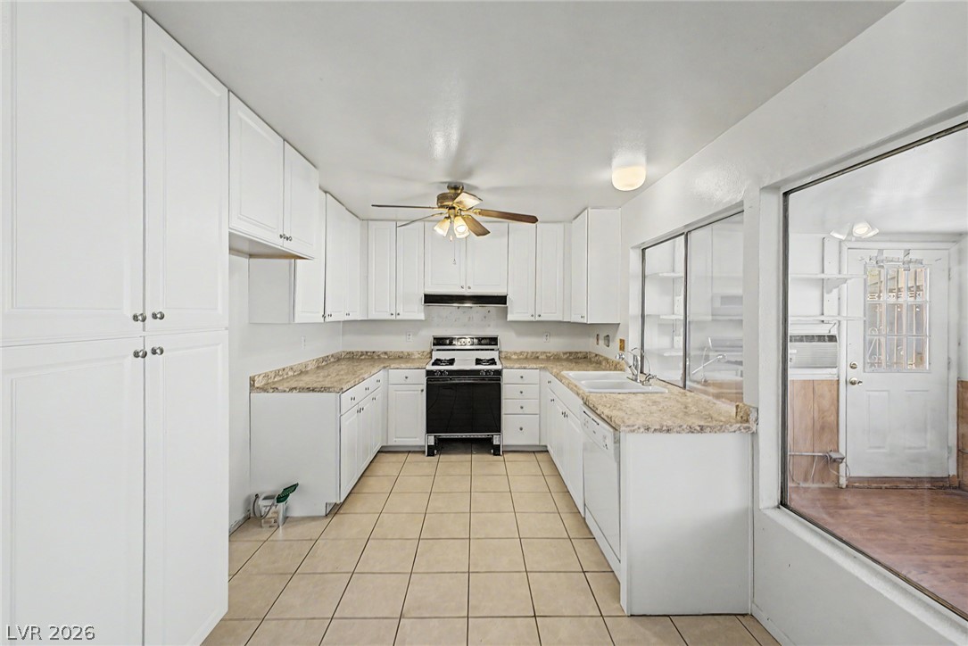 4725 Lake Place Property Photo 11