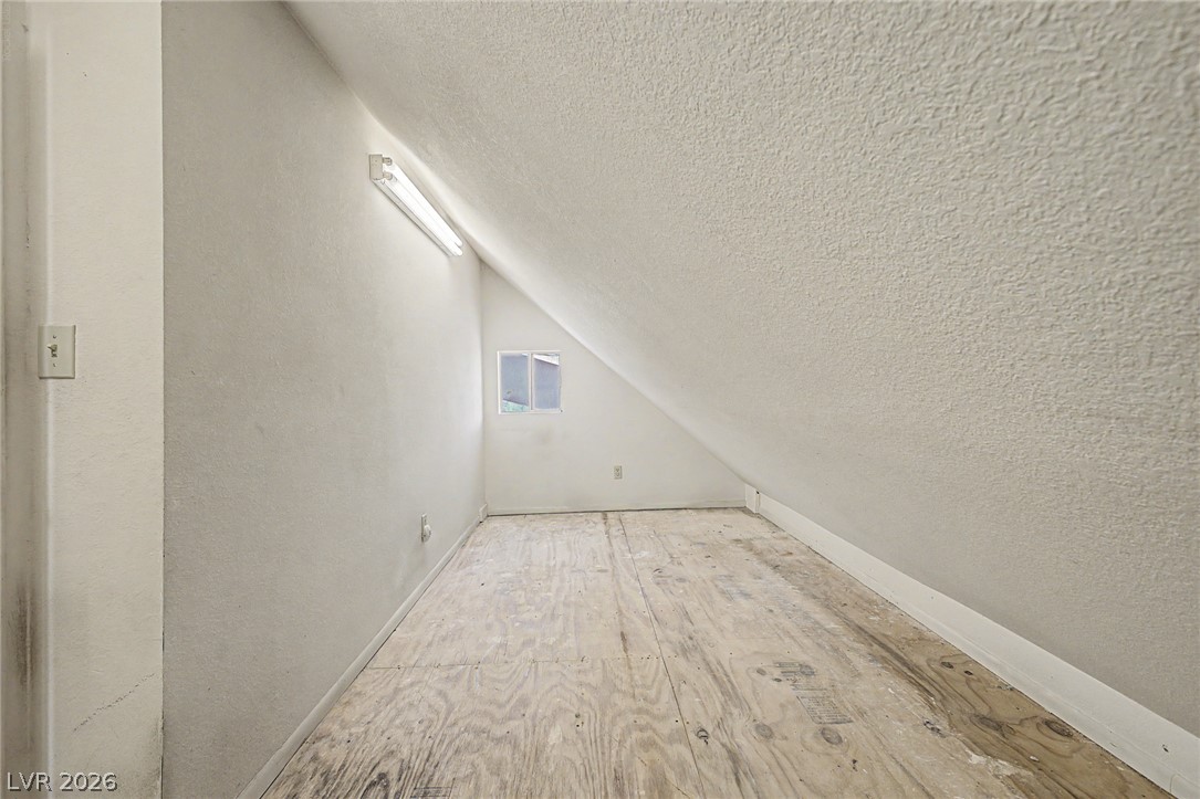 4725 Lake Place Property Photo 27