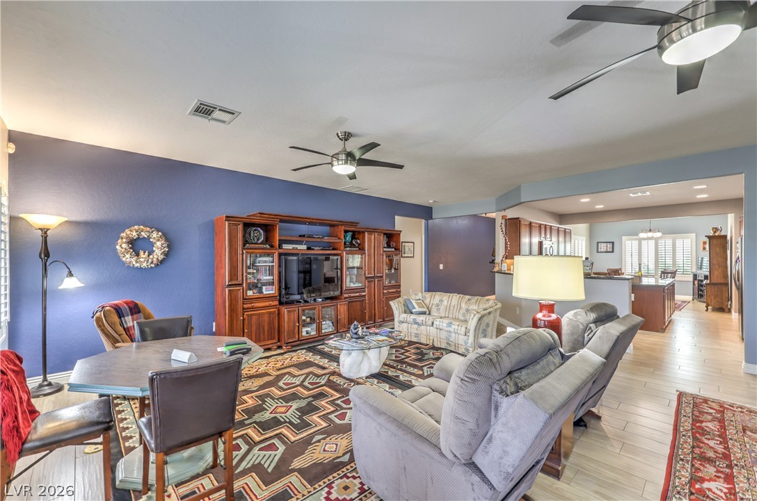 7340 Petrel Street Property Photo 14