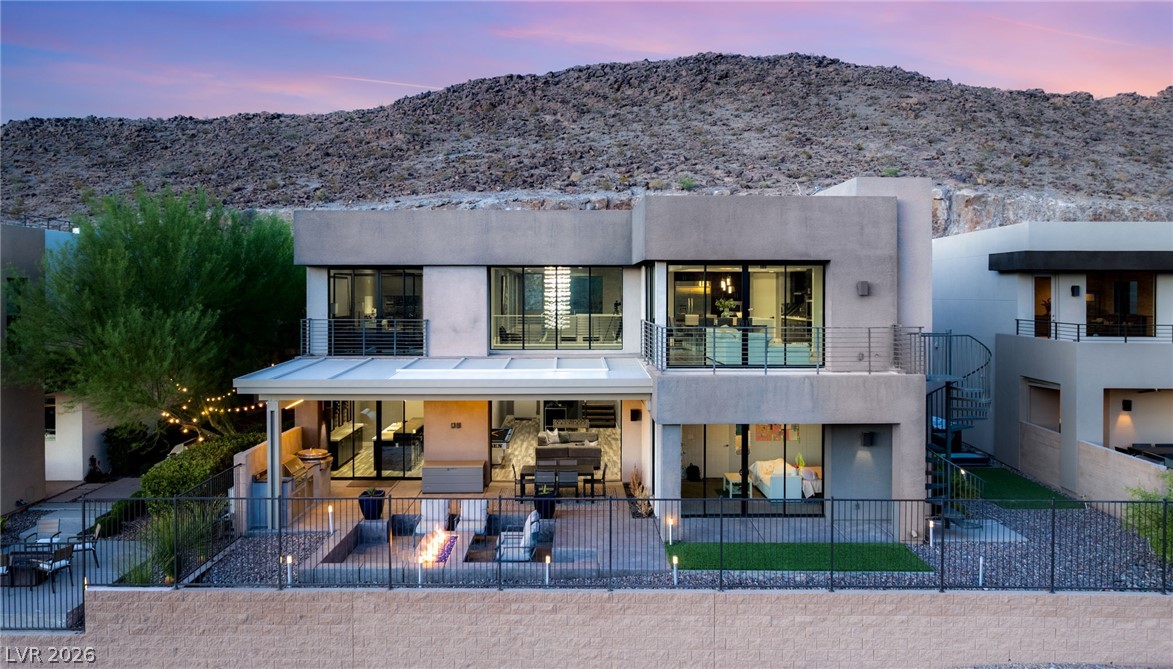 921 Vegas View Drive