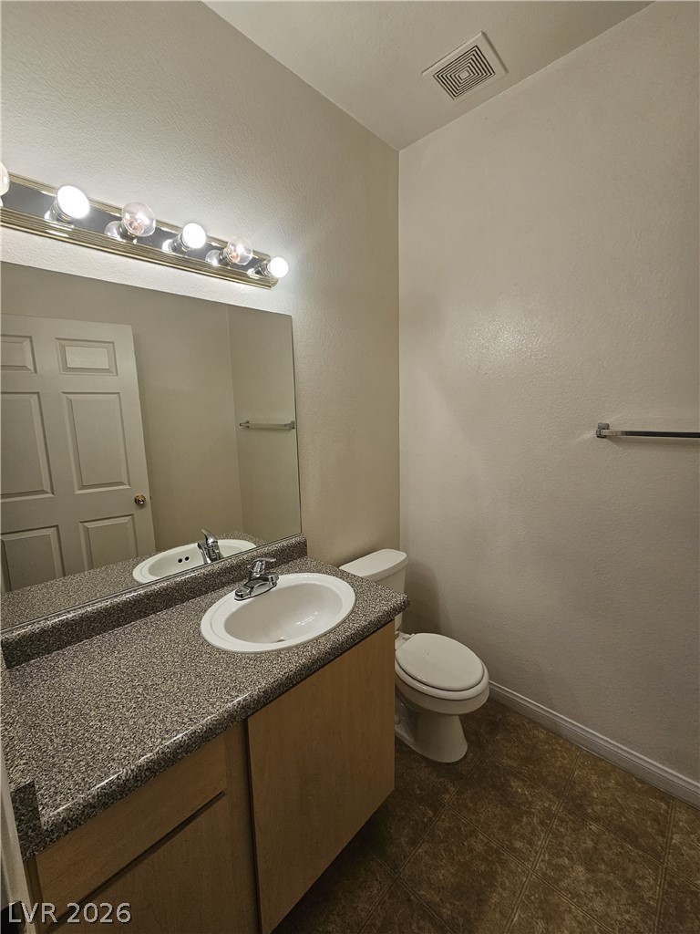 4915 East Russell Road Road 181 Property Photo 9