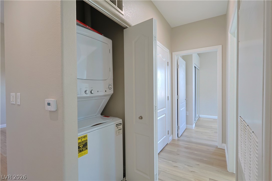 3504 Desert Cliff Street 202 Property Photo 12