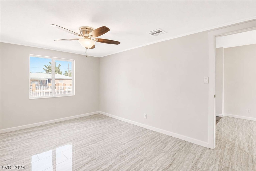 1932 Hassett Avenue Property Photo 11