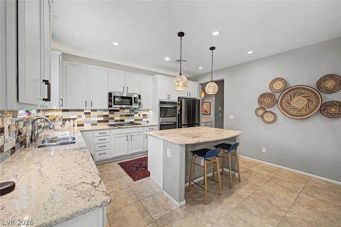 3939 Catlyn Woods Avenue Property Photo 11