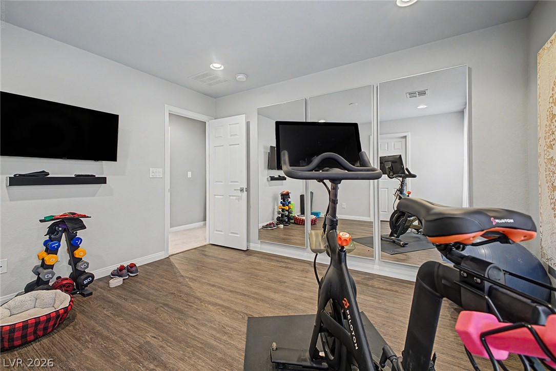 3939 Catlyn Woods Avenue Property Photo 20