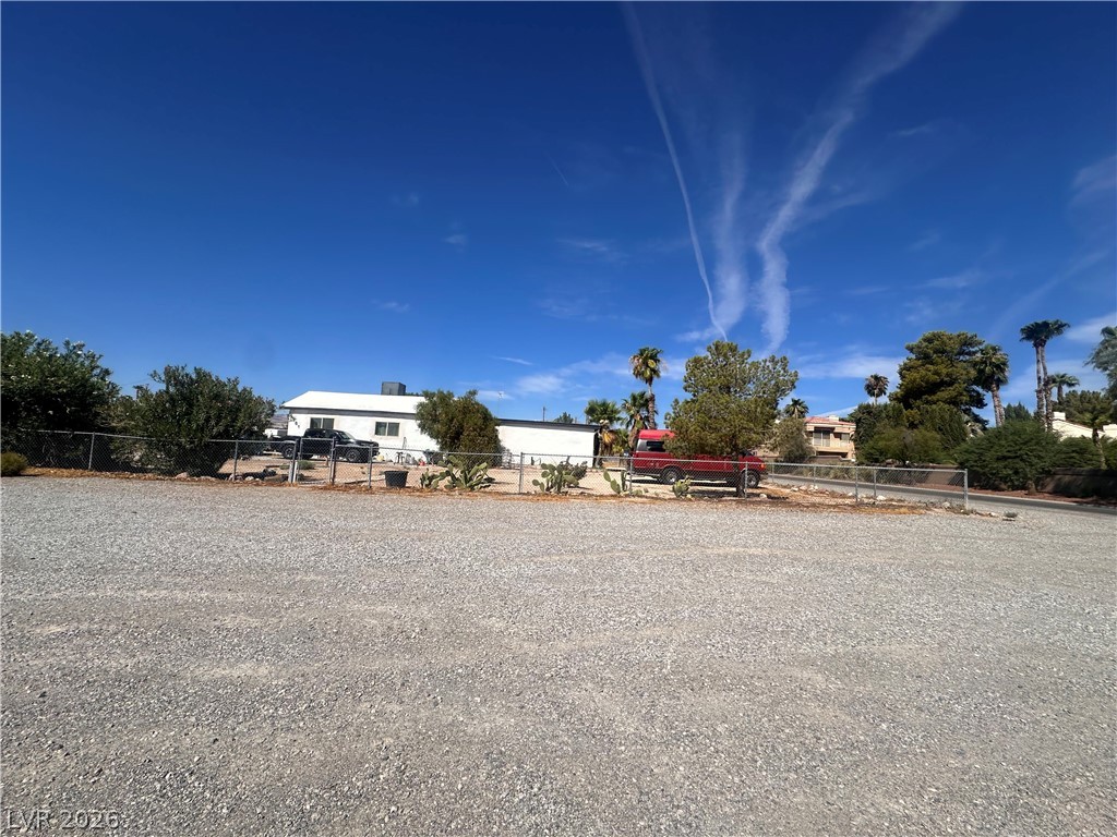 5181 North Tioga Way Property Photo 2