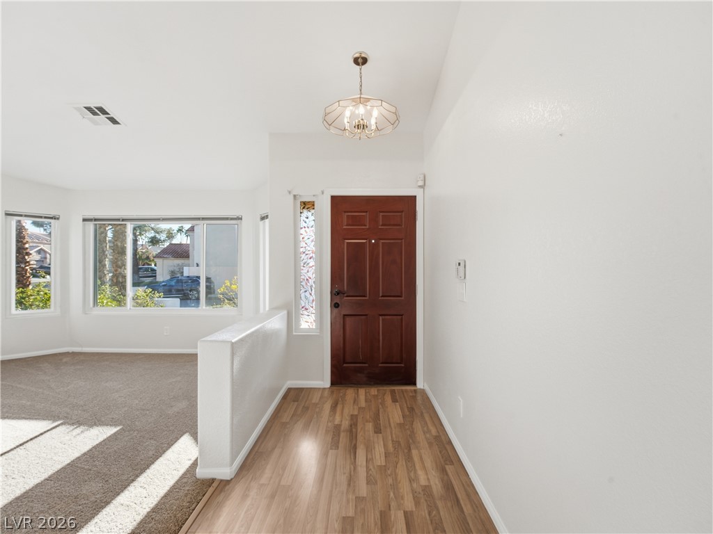 924 Sitting Bull Drive Property Photo 2