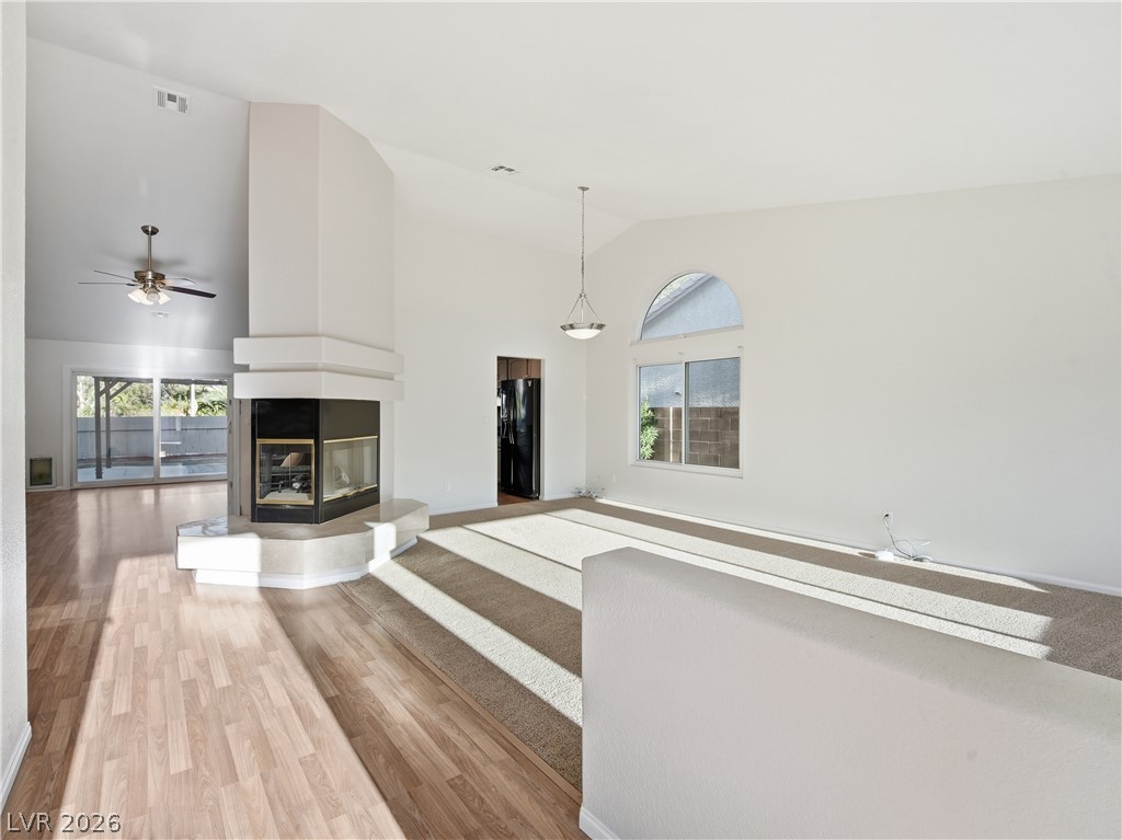 924 Sitting Bull Drive Property Photo 3