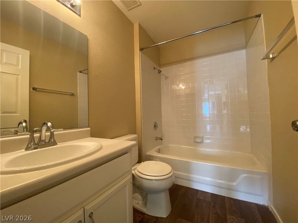 2836 Lone Cliff Drive Property Photo 14