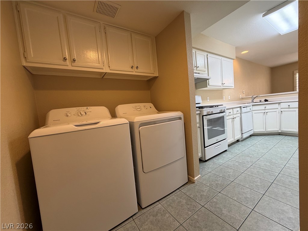 2836 Lone Cliff Drive Property Photo 16