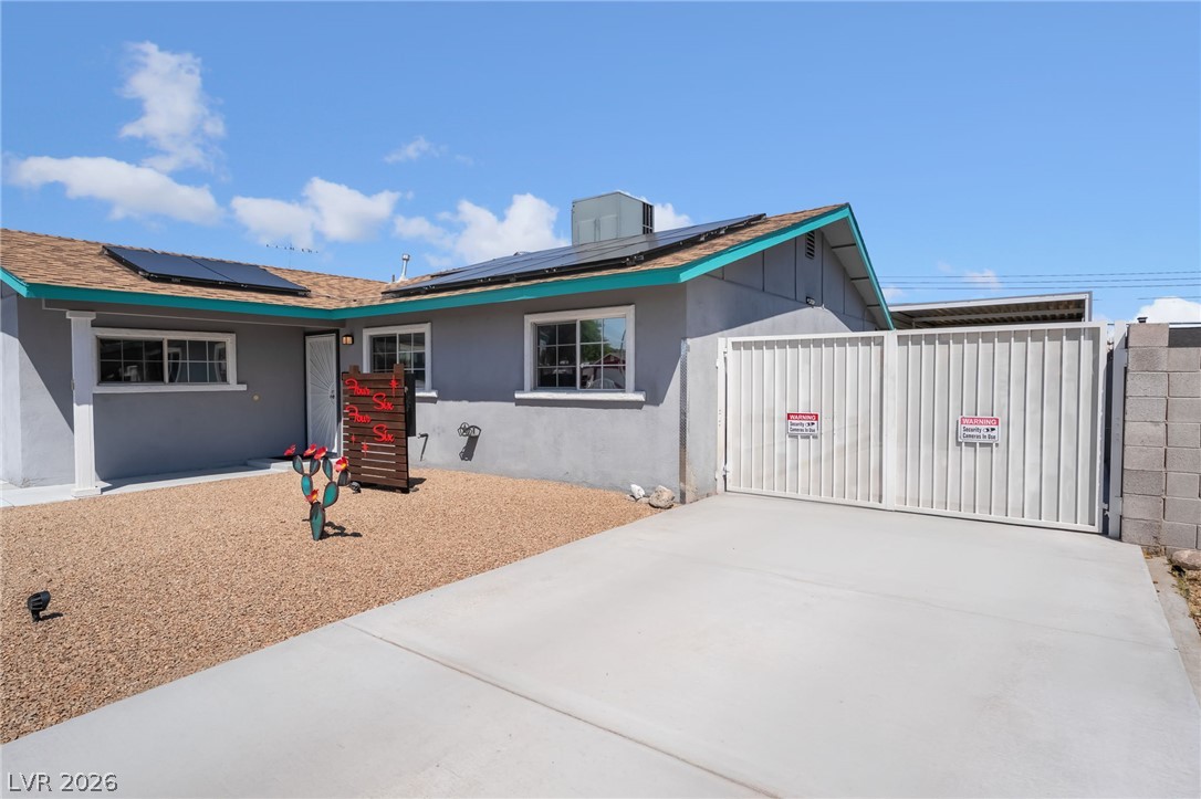 4646 Dennis Way Property Photo 5