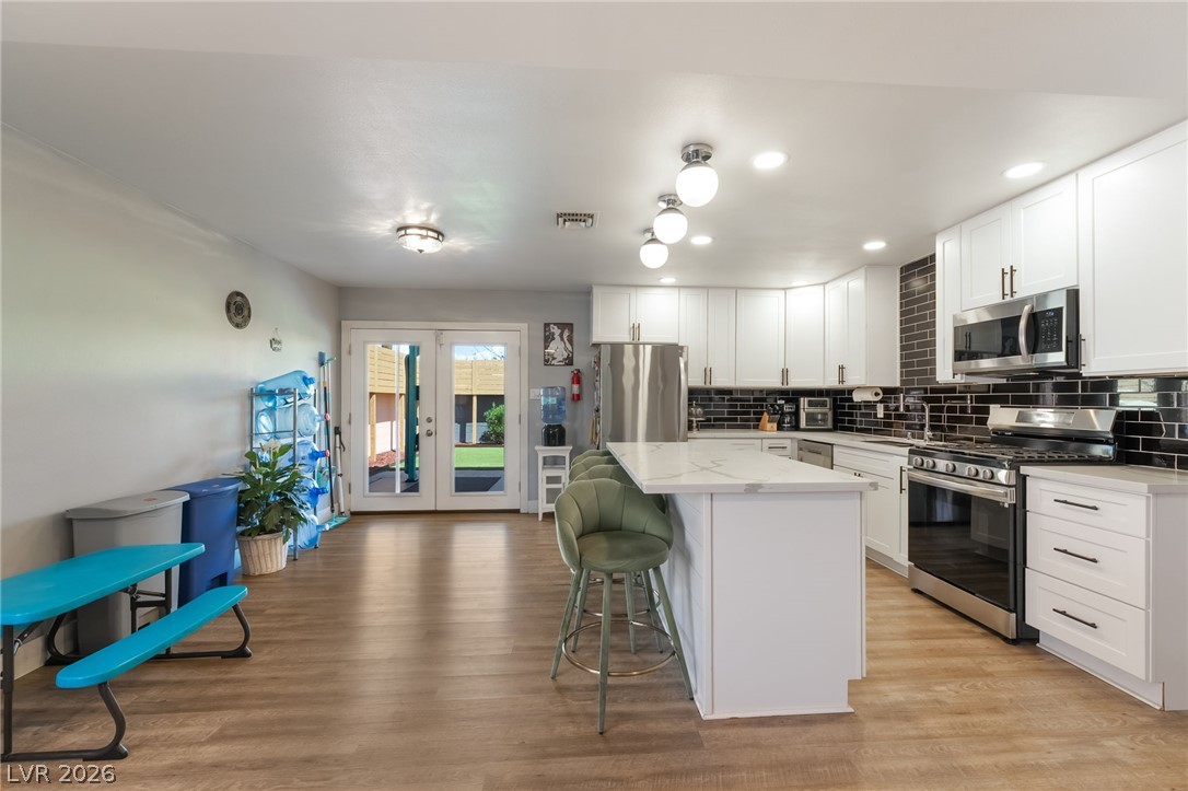 4646 Dennis Way Property Photo 14
