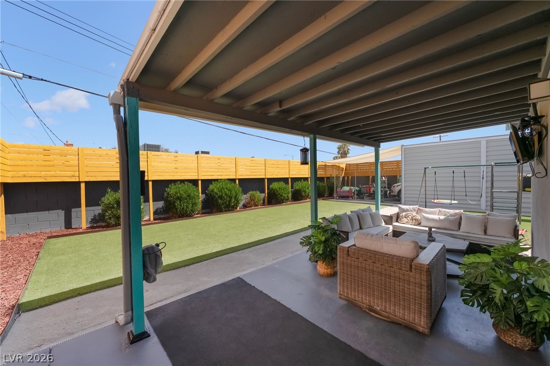 4646 Dennis Way Property Photo 42