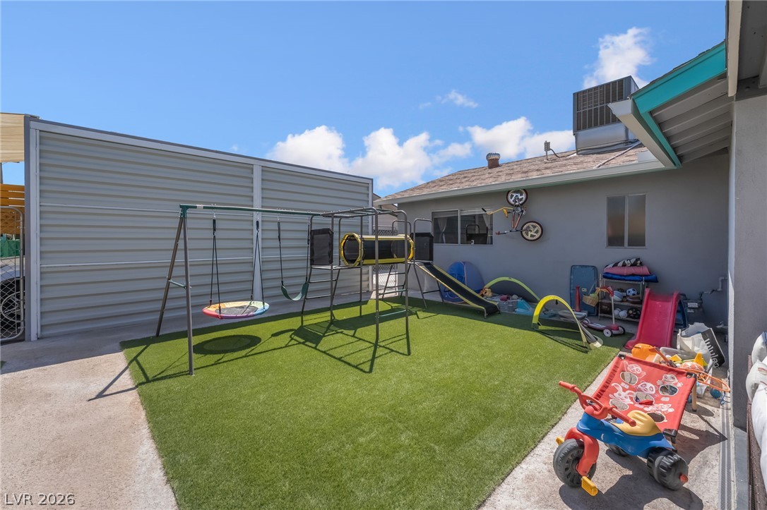 4646 Dennis Way Property Photo 46