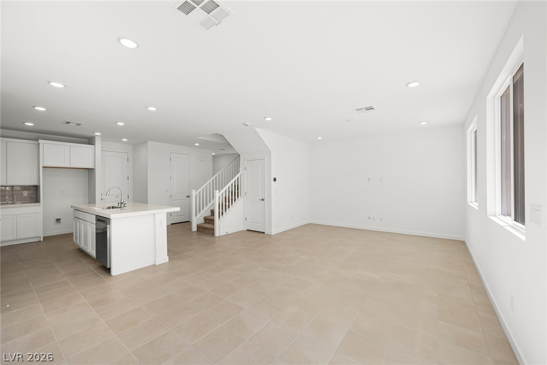 8575 Balfour Meadows Avenue Property Photo 5
