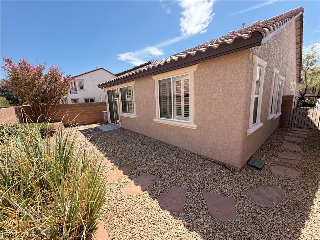 1057 Ambrosia Drive Property Photo 10