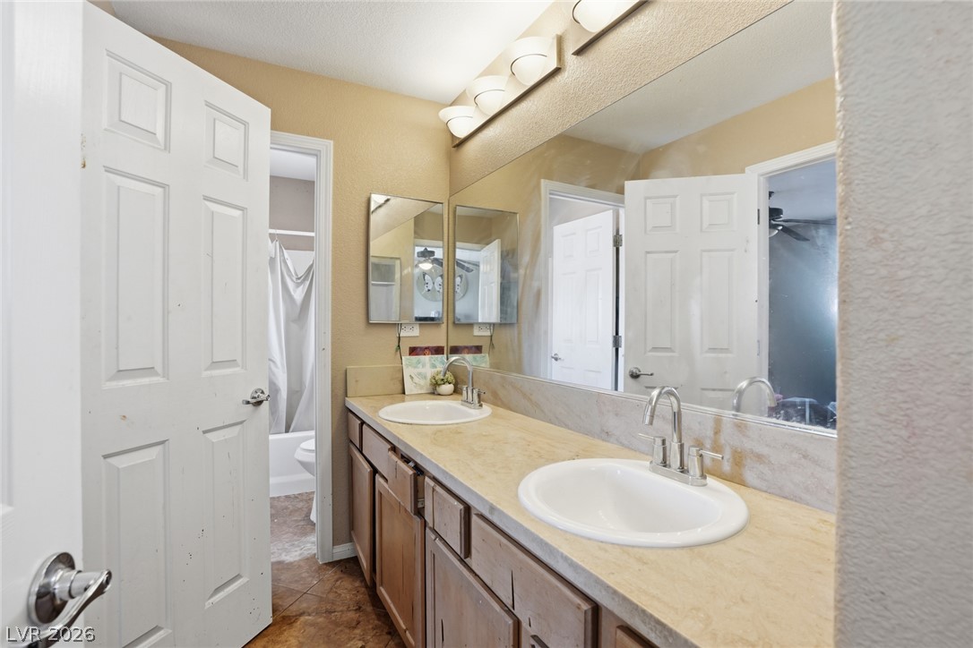 2607 Fading Night Court Property Photo 27