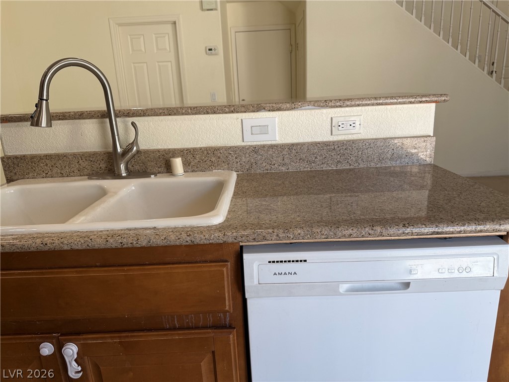 6503 Holyrod Park Court Property Photo 8