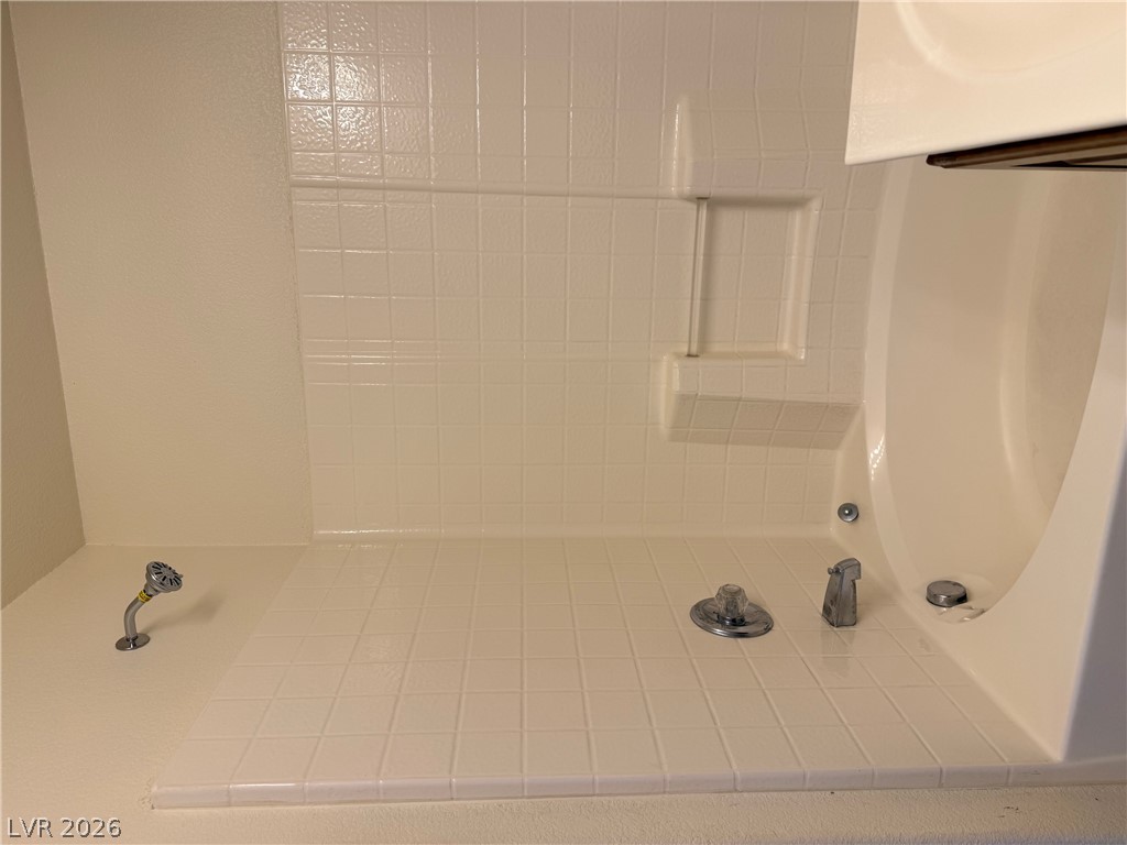 6503 Holyrod Park Court Property Photo 13